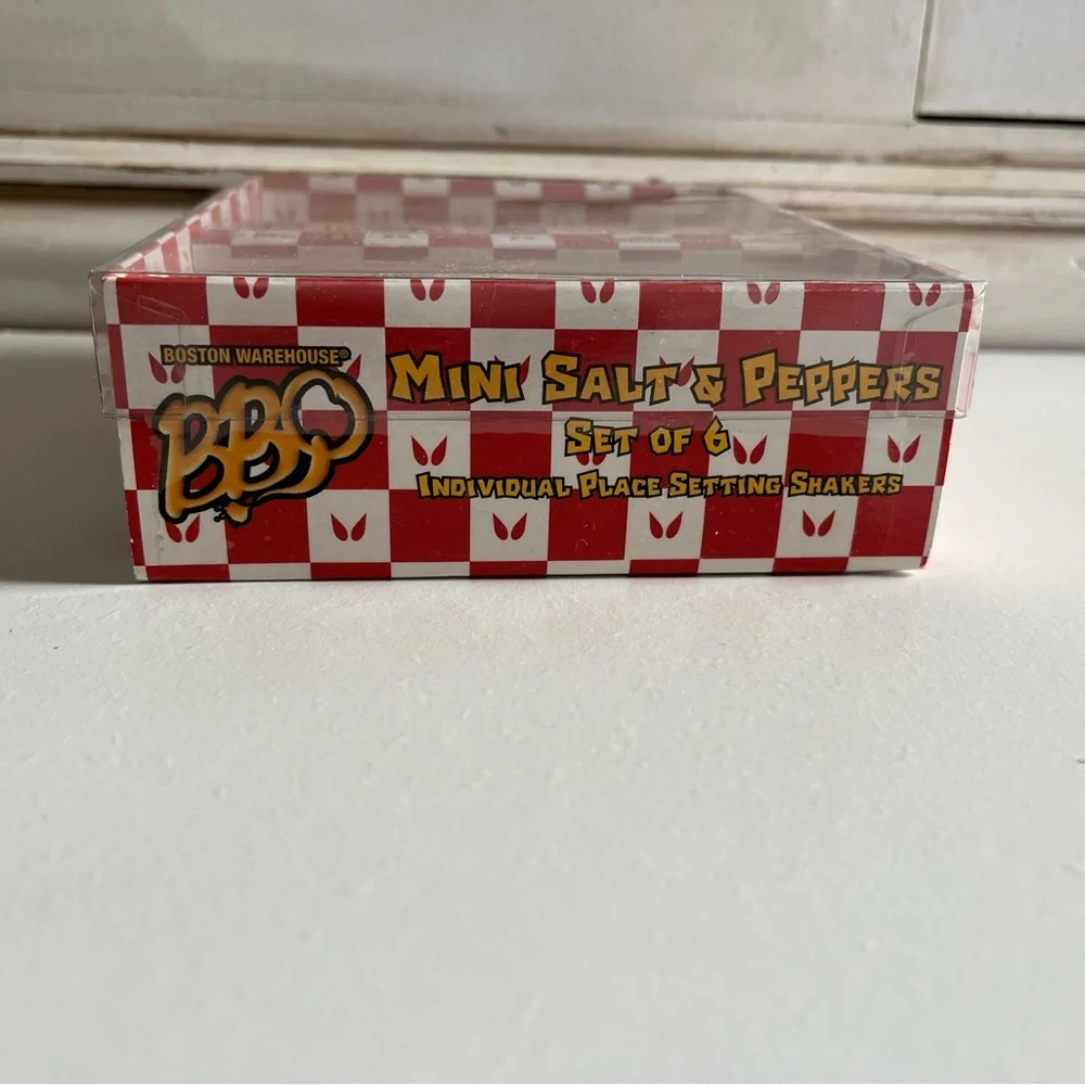 BOSTON WAREHOUSE SET OF 6 MINI BBQ YELLOW CORN ON THE COB SALT & PEPPER SHAKERS